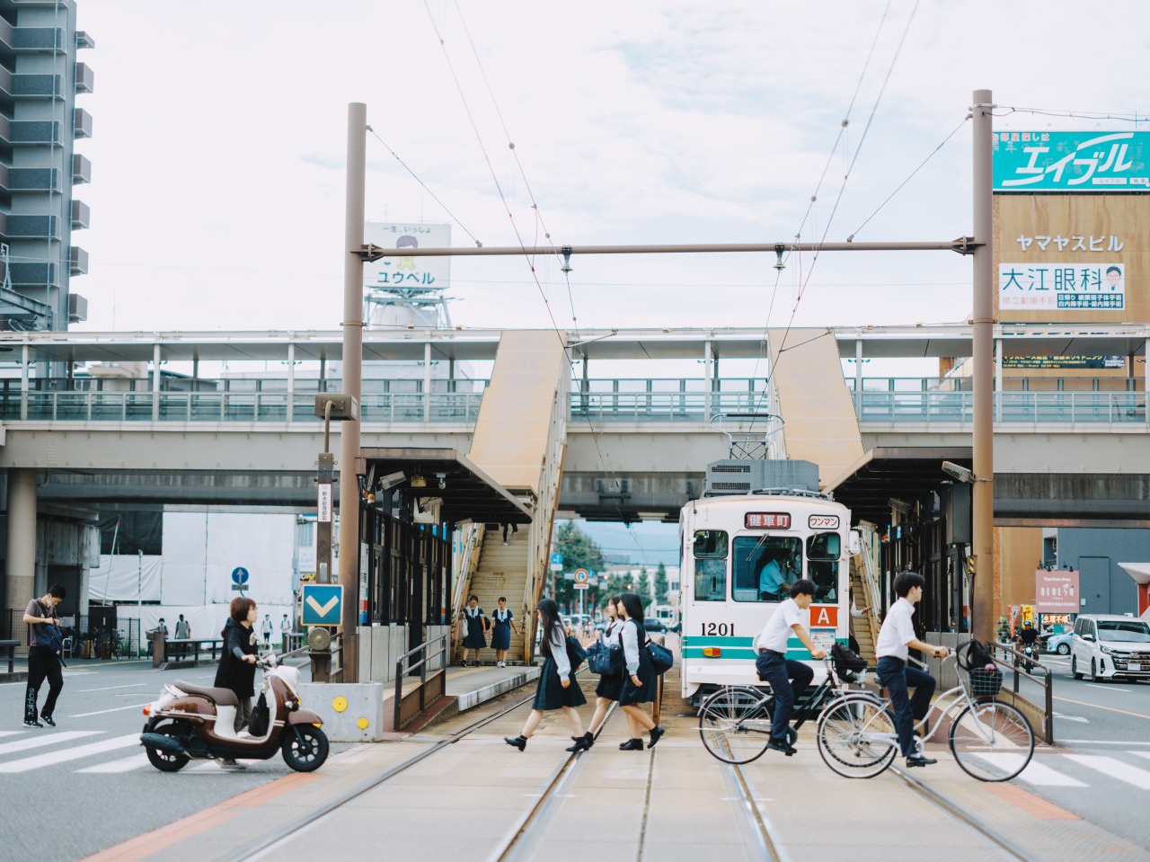 JR新水前寺駅前